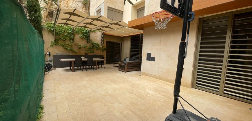 Decorated Apartment with Terrace for Sale in Bayada