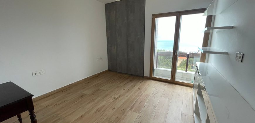 Sea view Apartment for Rent in Bayada