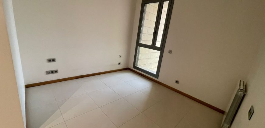 Apartment For Rent in Dbaye Waterfront