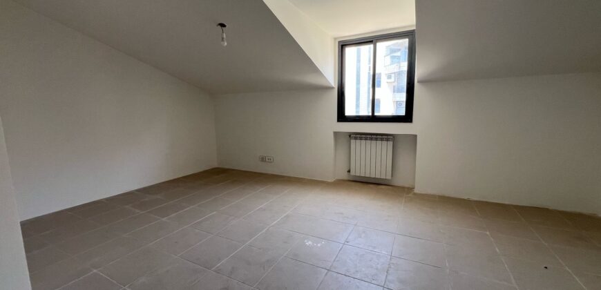 Duplex For Sale in Bayada