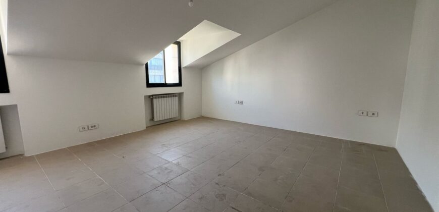 Duplex For Sale in Bayada