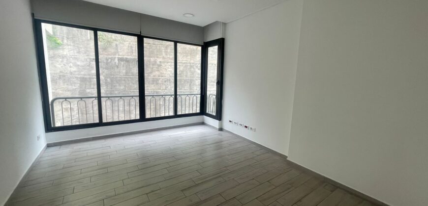 Office for Sale in Mtayleb