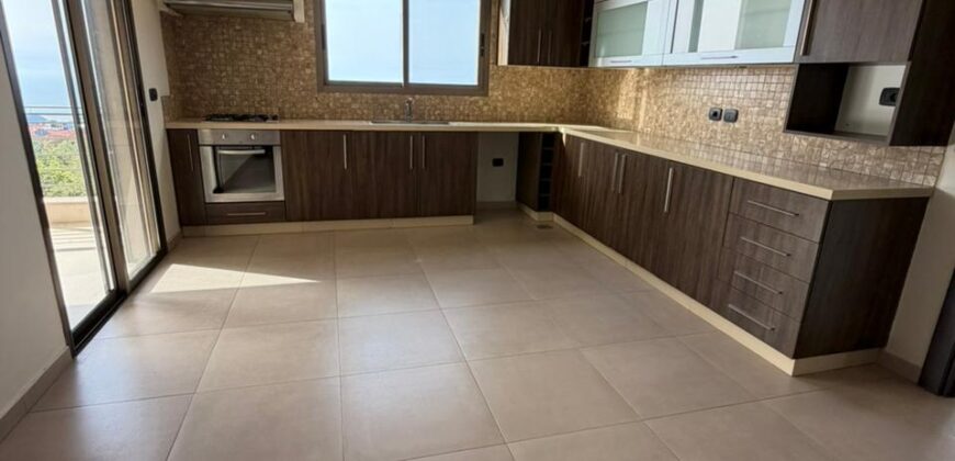 Apartment for Rent in Kornet el Hamra