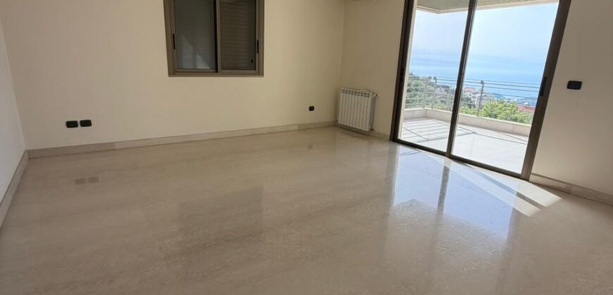 Apartment for Rent in Kornet el Hamra