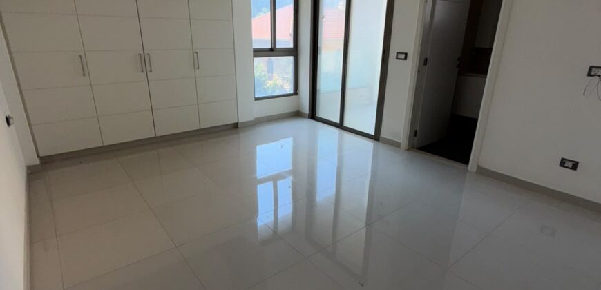 Apartment for Sale in Deek el Mehdi